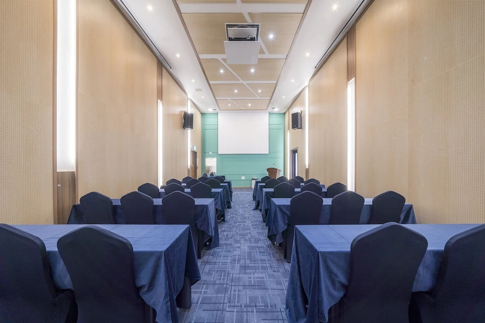 Gangneung Chonpines Ocean Suites Hotel