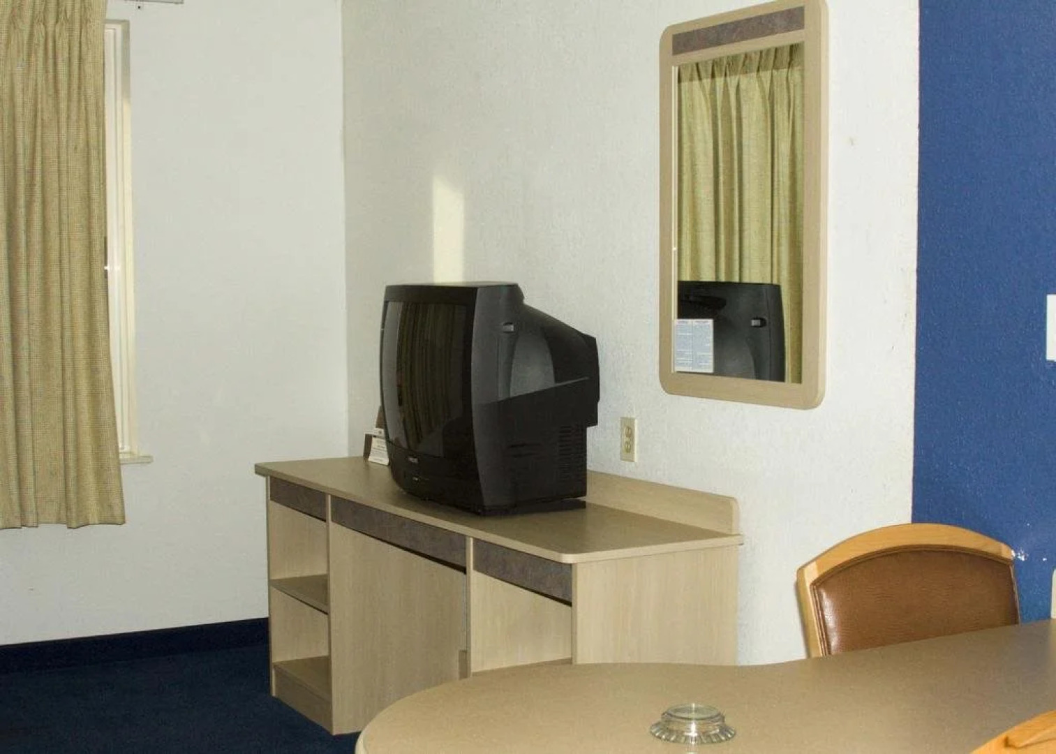 Countryside Suites Kansas City Independence I-70E Sports Complex Hotel