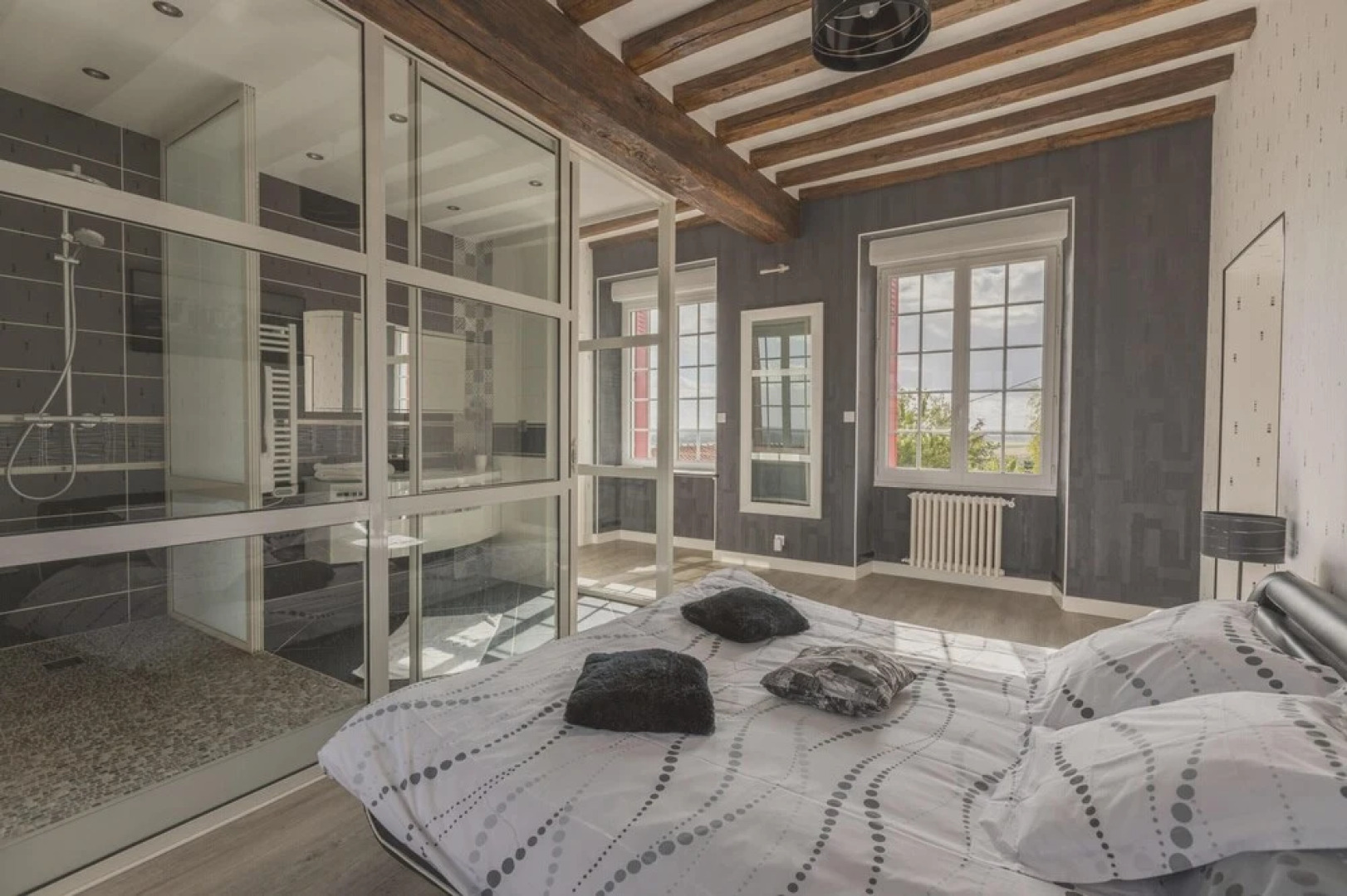 House With 5 Bedrooms in Mouterre-silly, With Pool Access, Enclosed Garden and Wifi - 200 km From the Beach