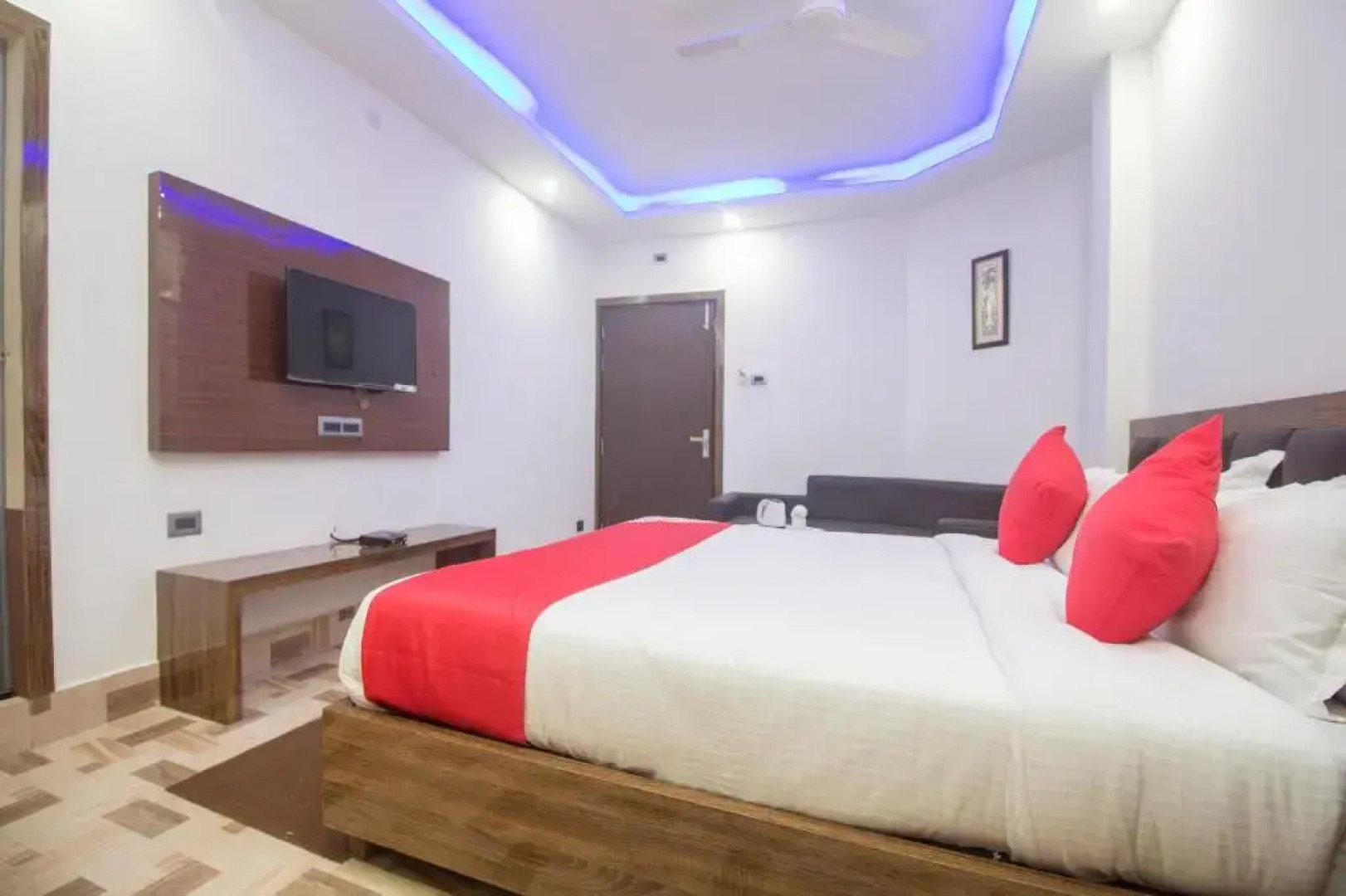 Hotel Heritage by OYO