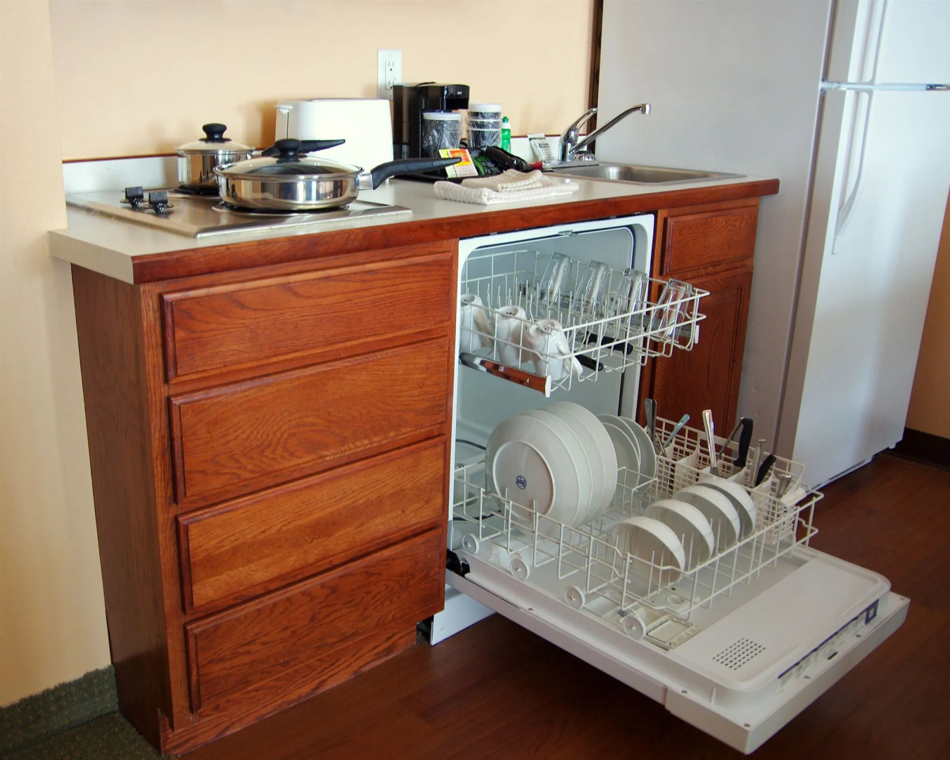 GrandStay Hotel & Suites