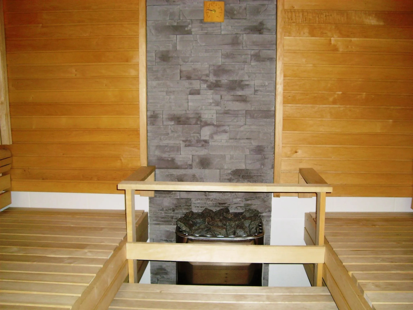 Hotel Aateli Lakeside