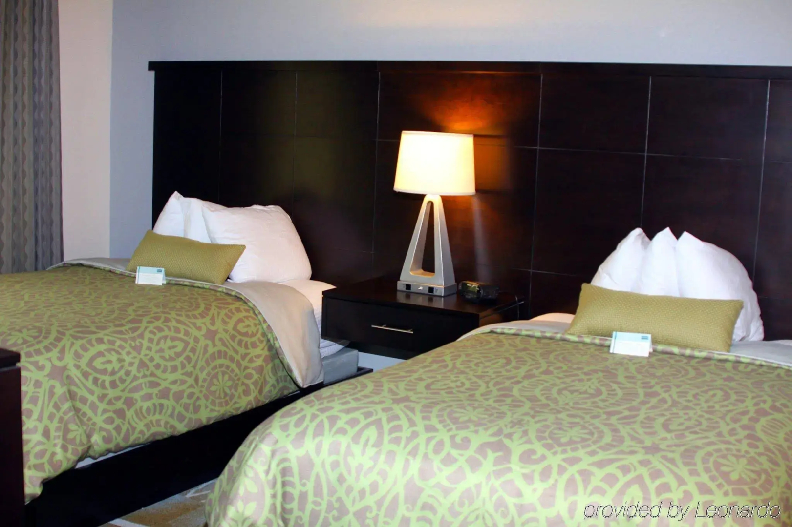 Staybridge Suites Liverpool Syra by IHG
