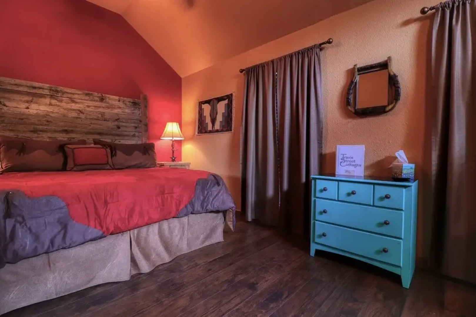 Travis Street Cottages