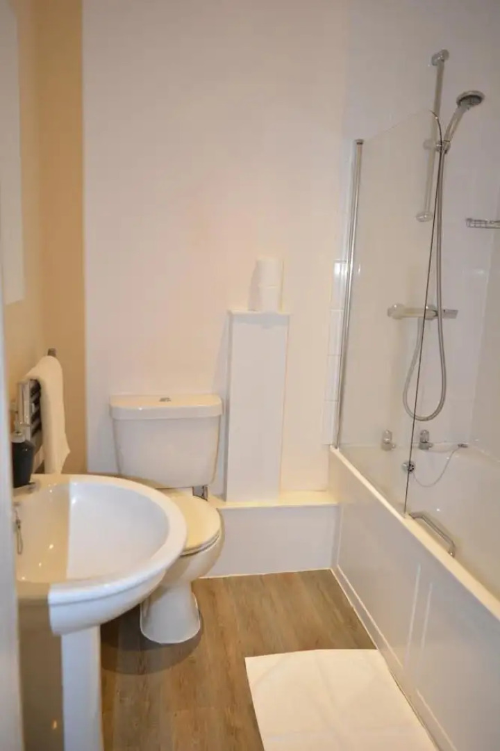 Newbury Serviced Apartments