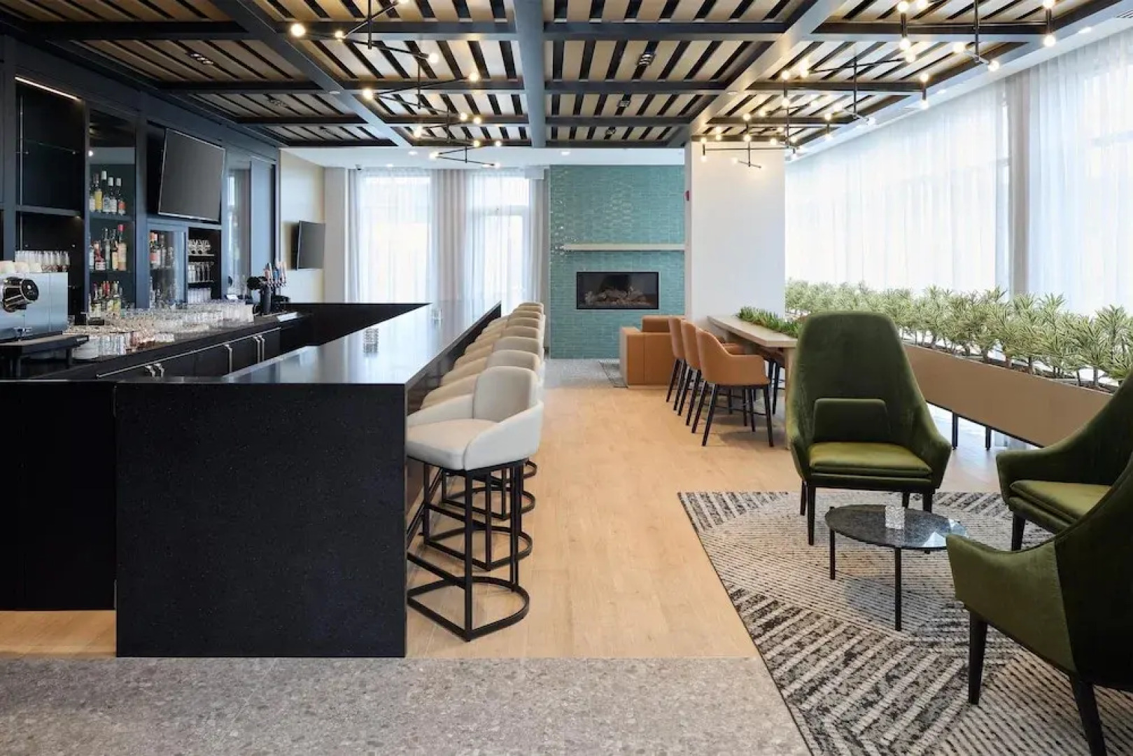 Hyatt Place Montreal Airport