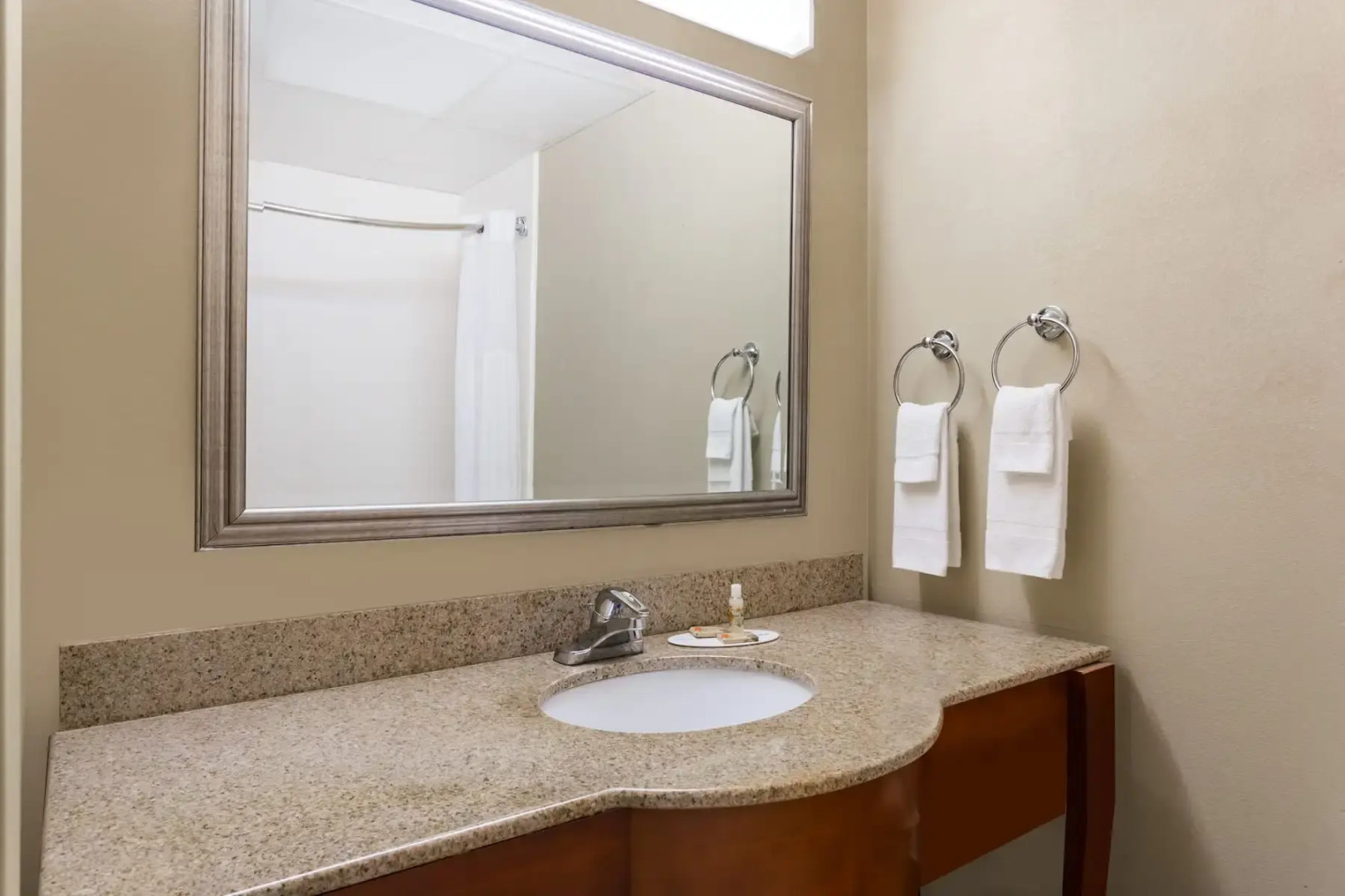 Wingate by Wyndham Savannah Gateway