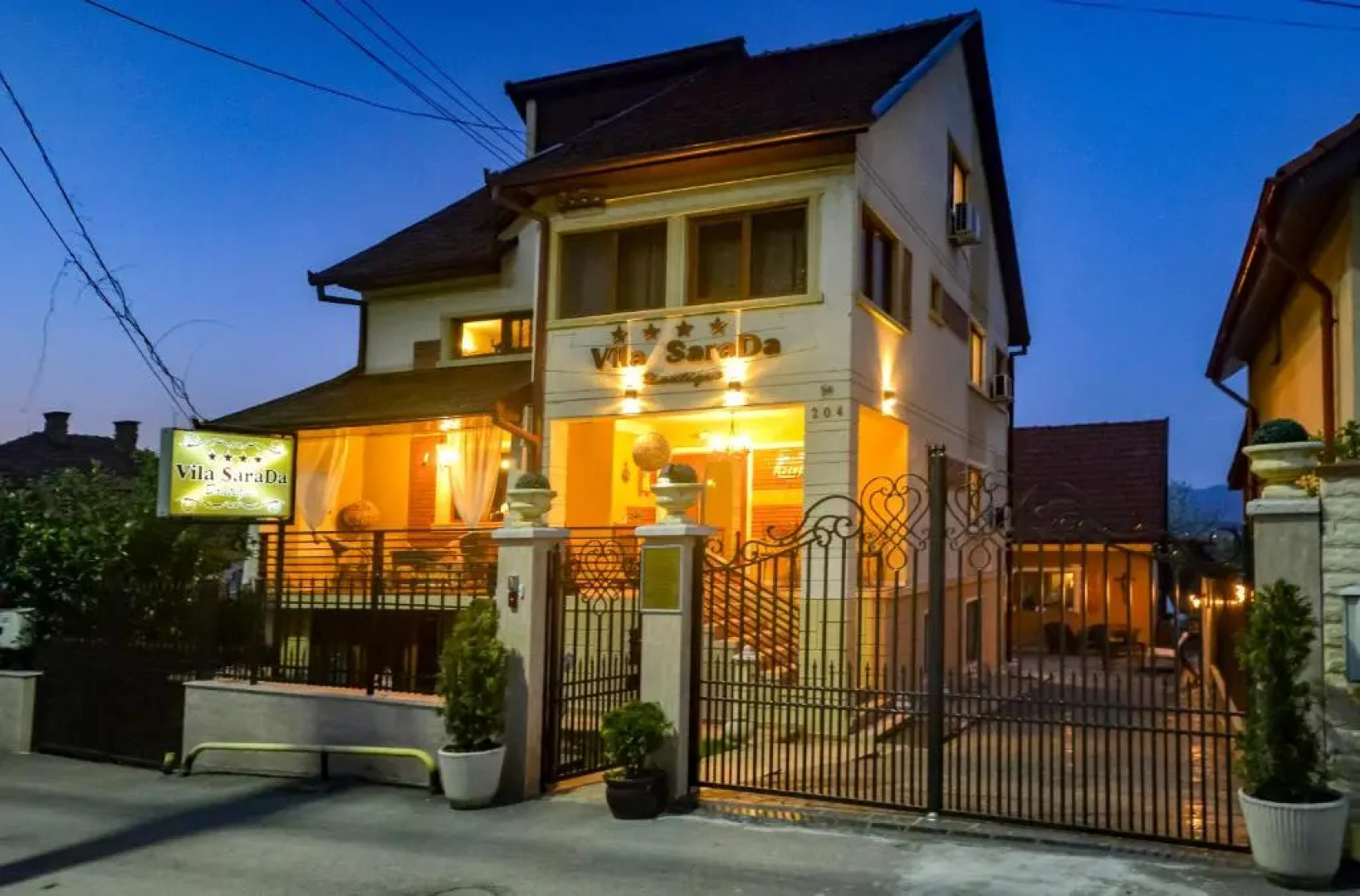 Vila SaraDa Boutique