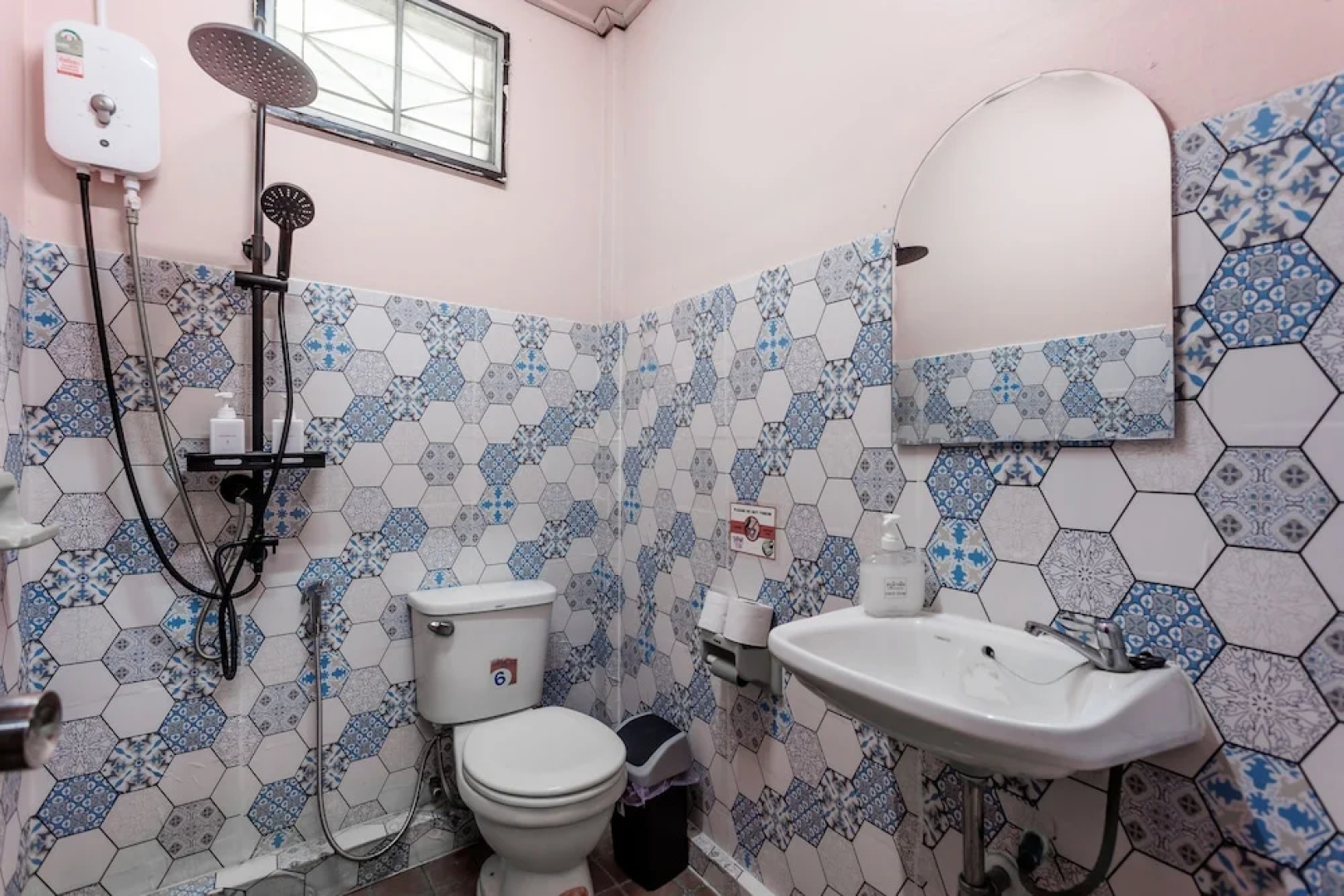 Baan Mee Suk Ayutthaya - Hostel