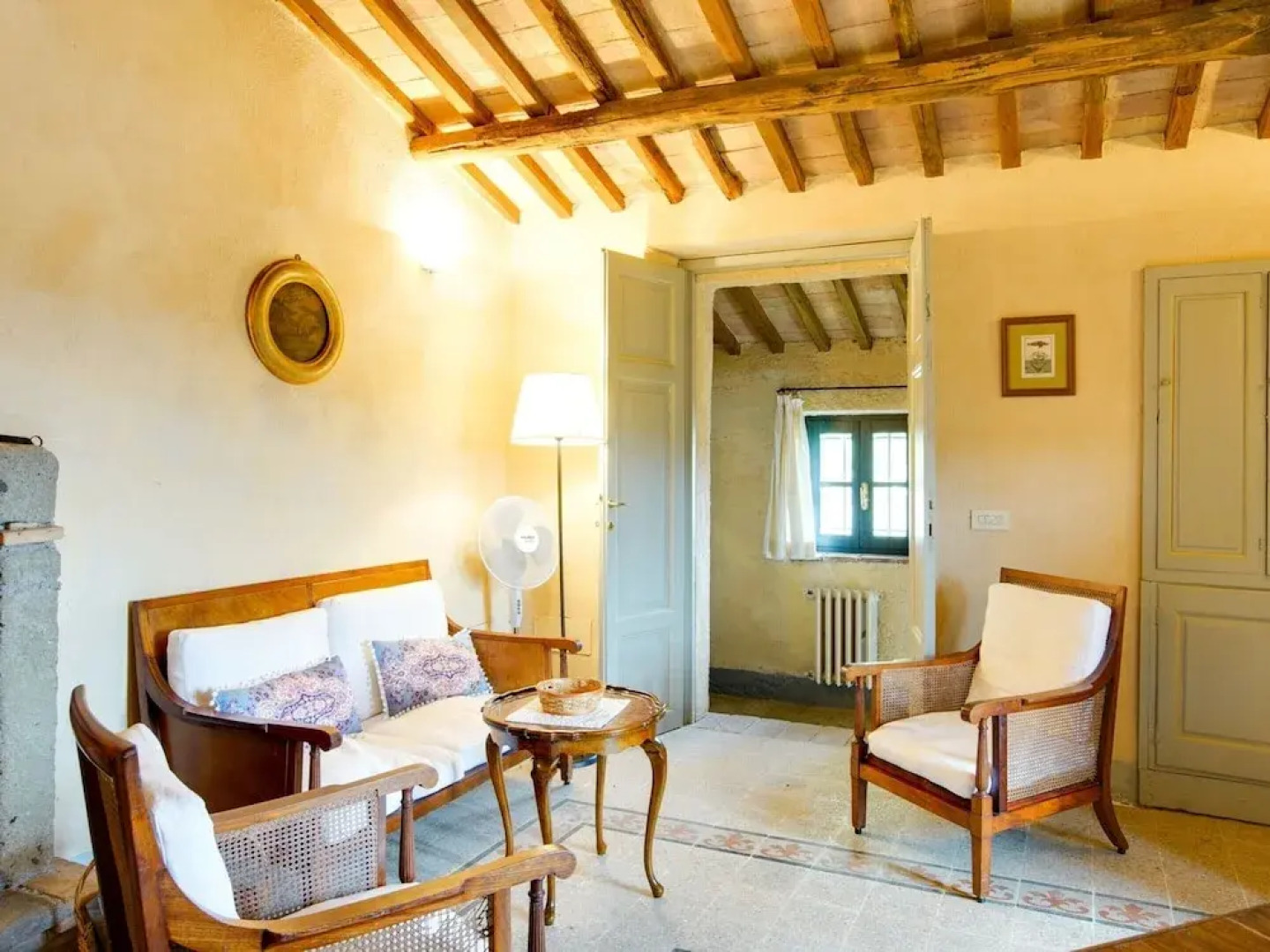 Villa in Rome With Pool & Stunning Views