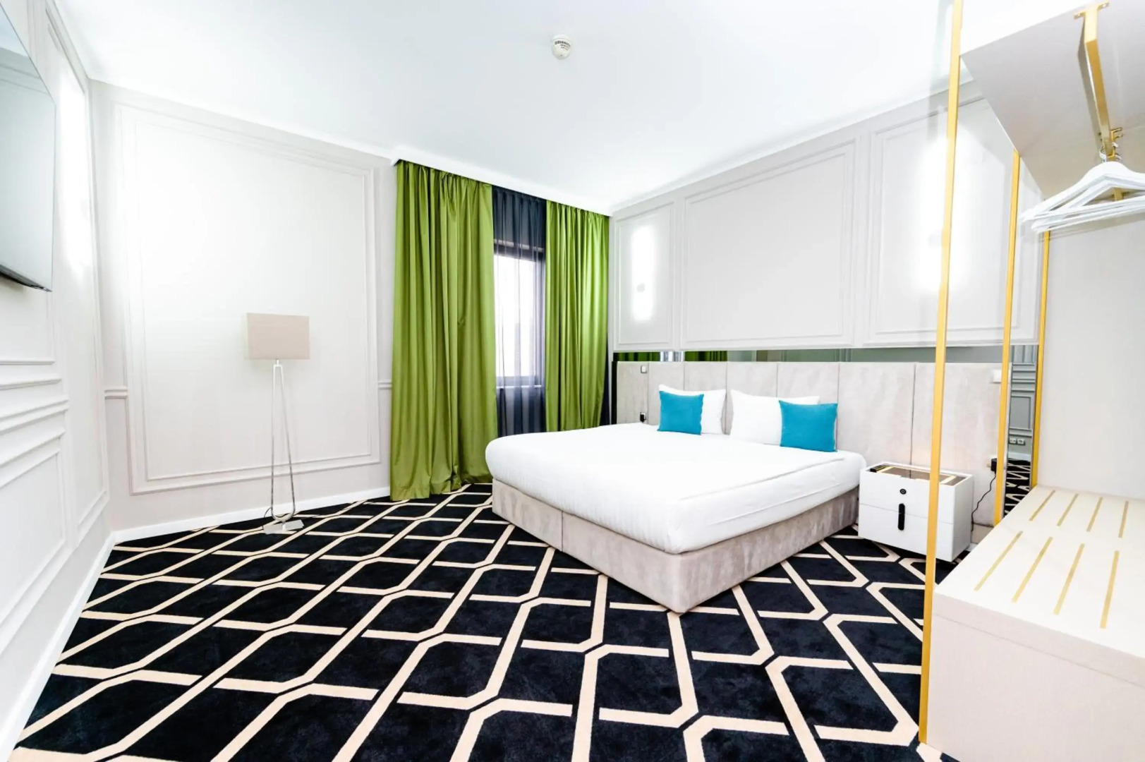 Business Hotel Conference Center & Spa