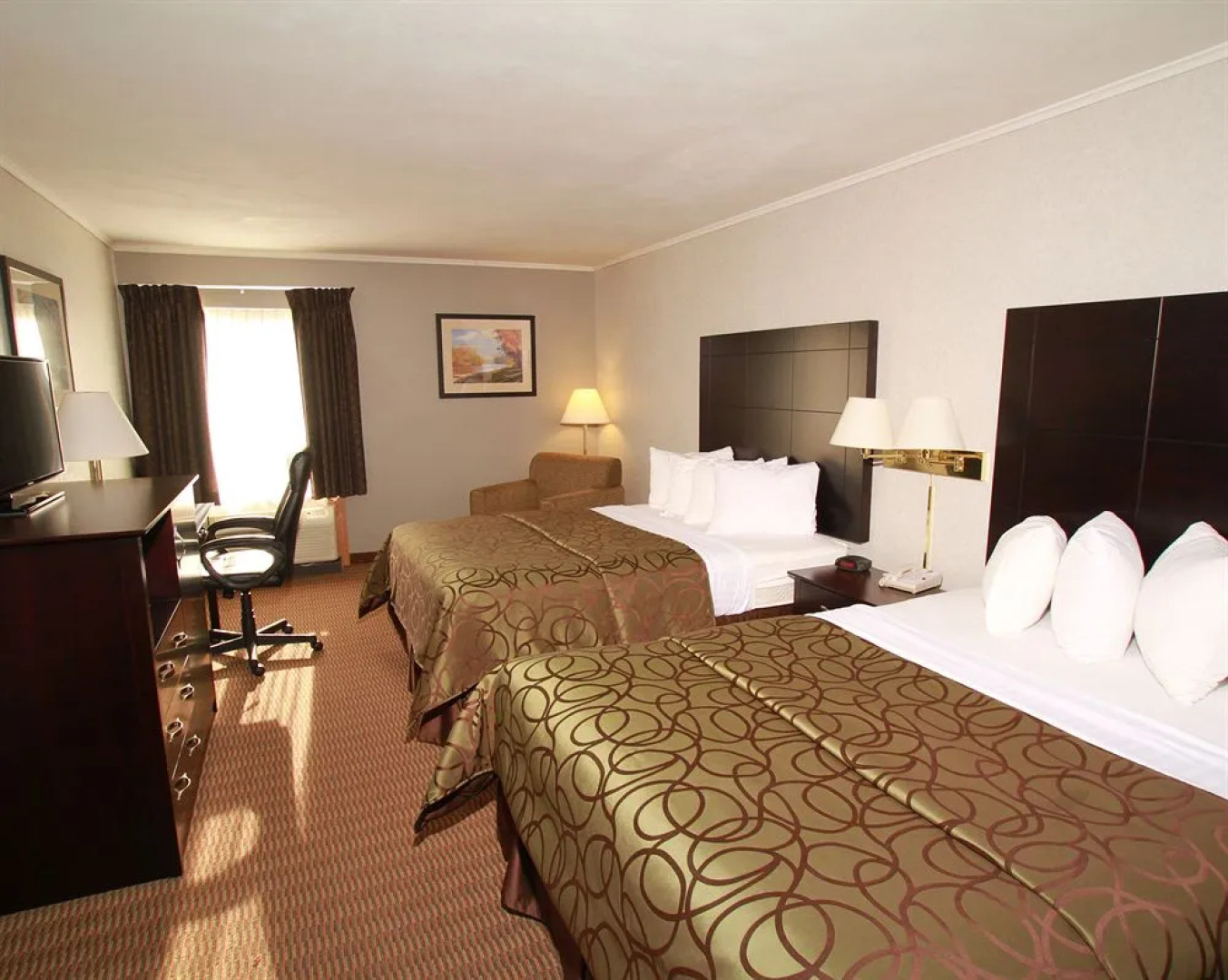 Best Western Tully Inn