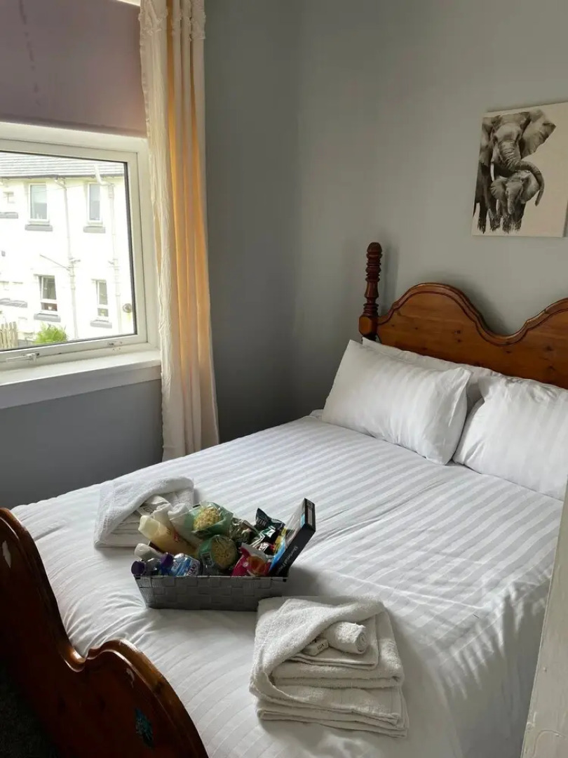 County Cottages South