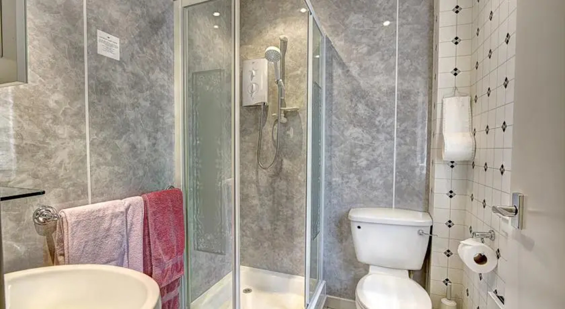 Lochan Cottage Guest House