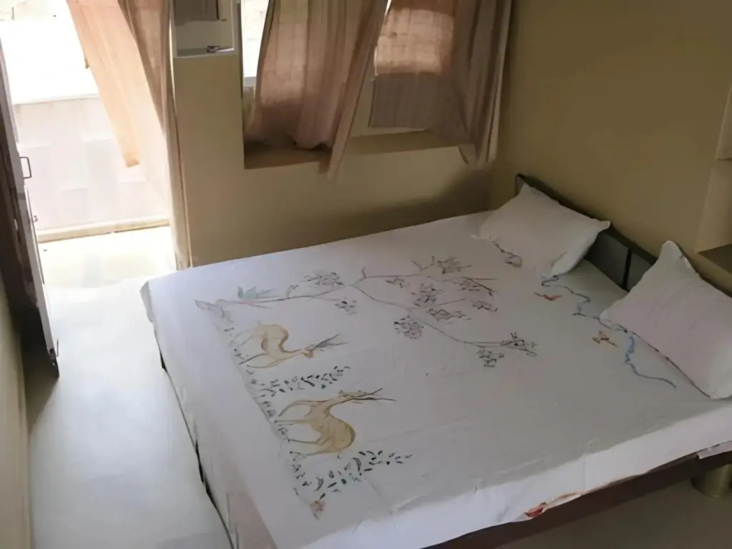 Hotel Laxmi Niwas