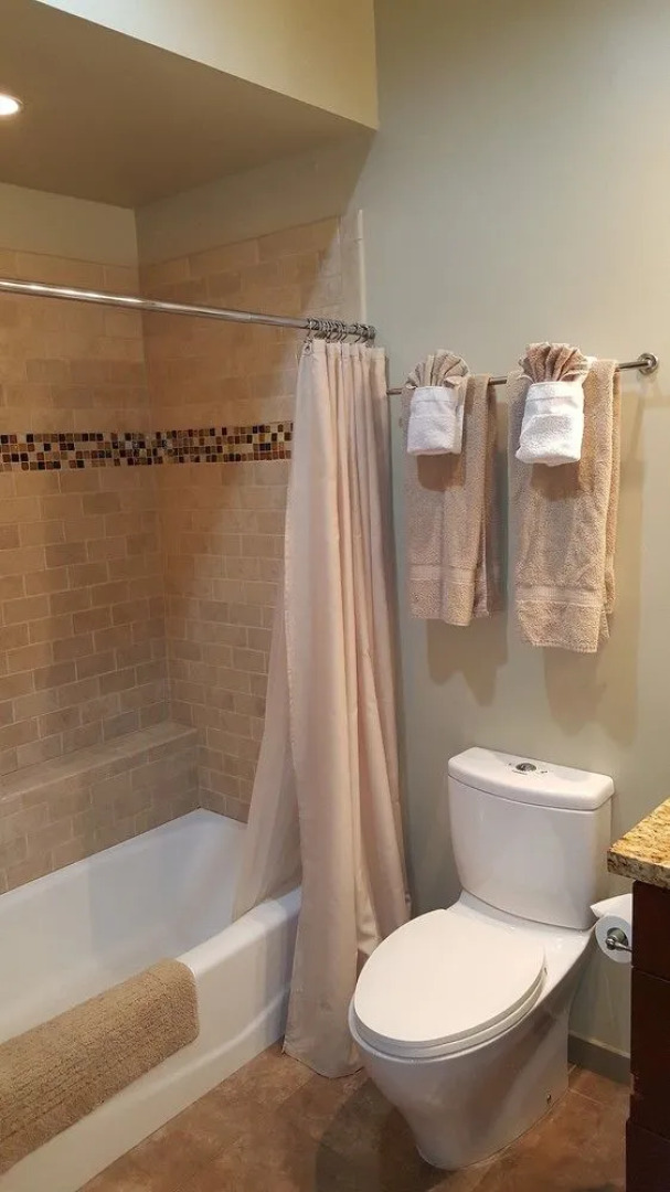 Picazzos Loft in the View Plaza