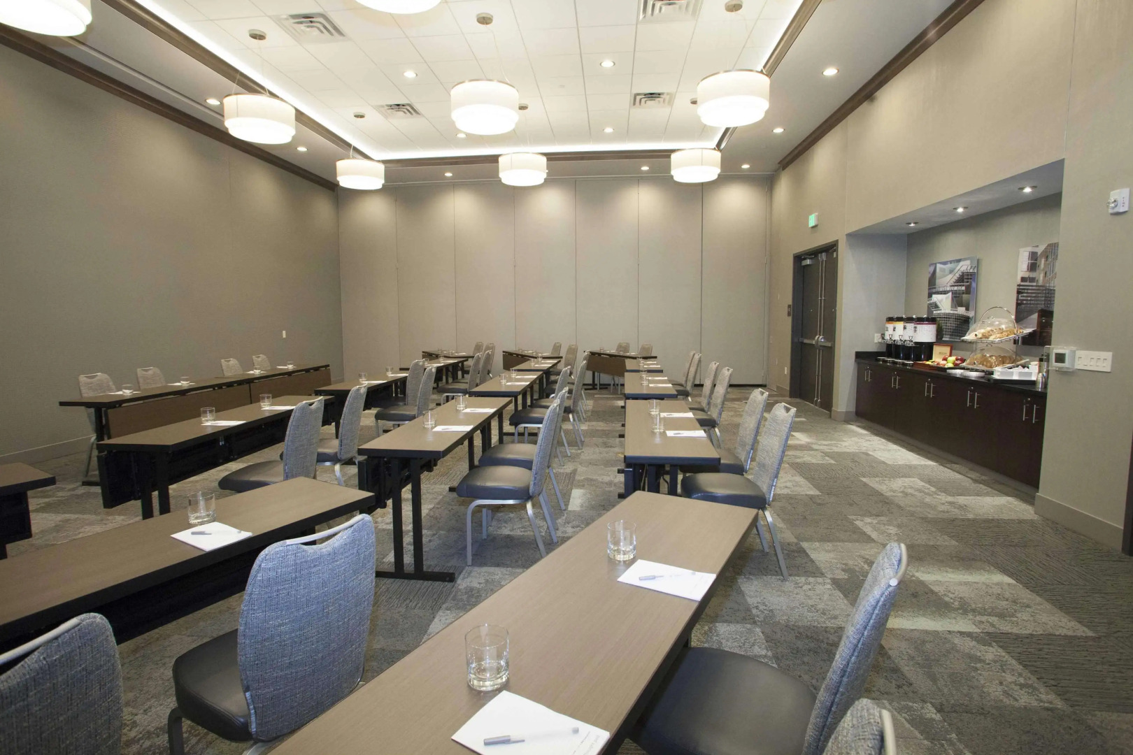 Hampton Inn & Suites Downtown St. Paul