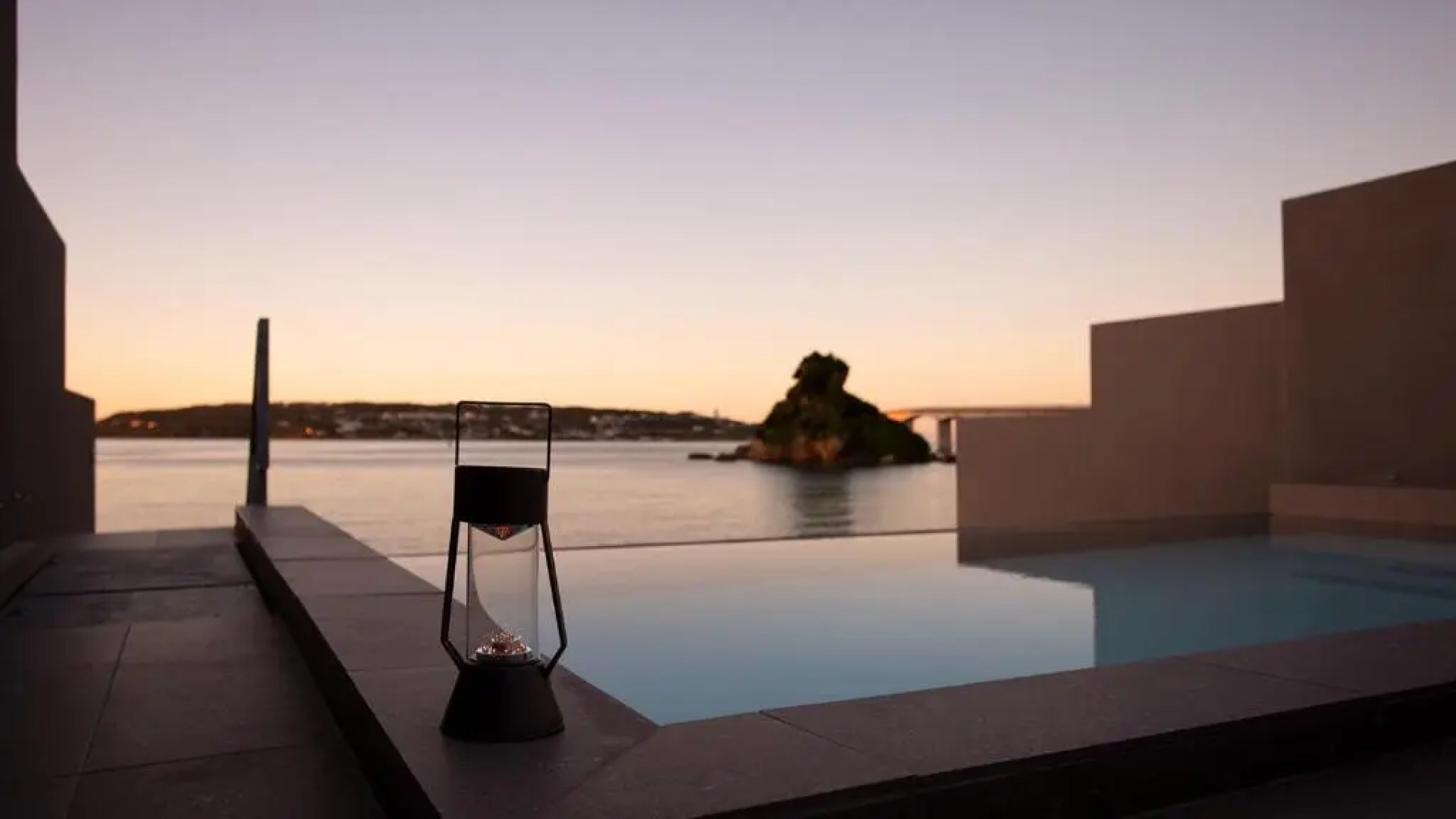 Feliz Villa Suite Kourijima View