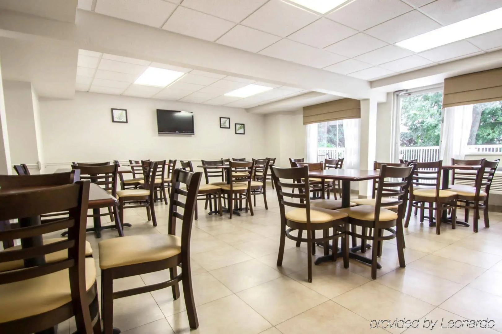 Sleep Inn & Suites Riverfront