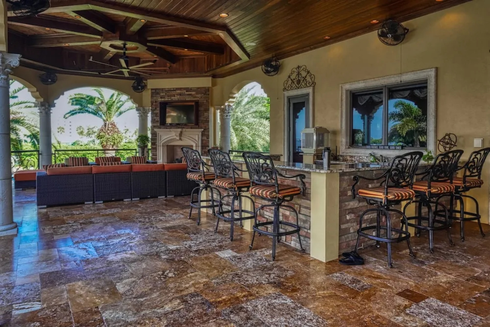 Tierra Verde St Petersburg Waterfront Estate by TechTravel