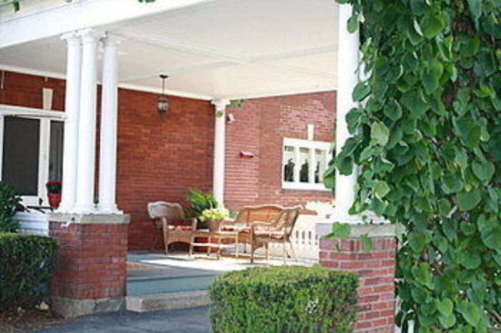 Mountain Laurel Bed & Breakfast