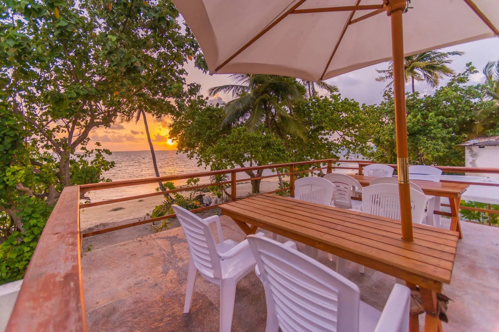 South Ari Dive Center