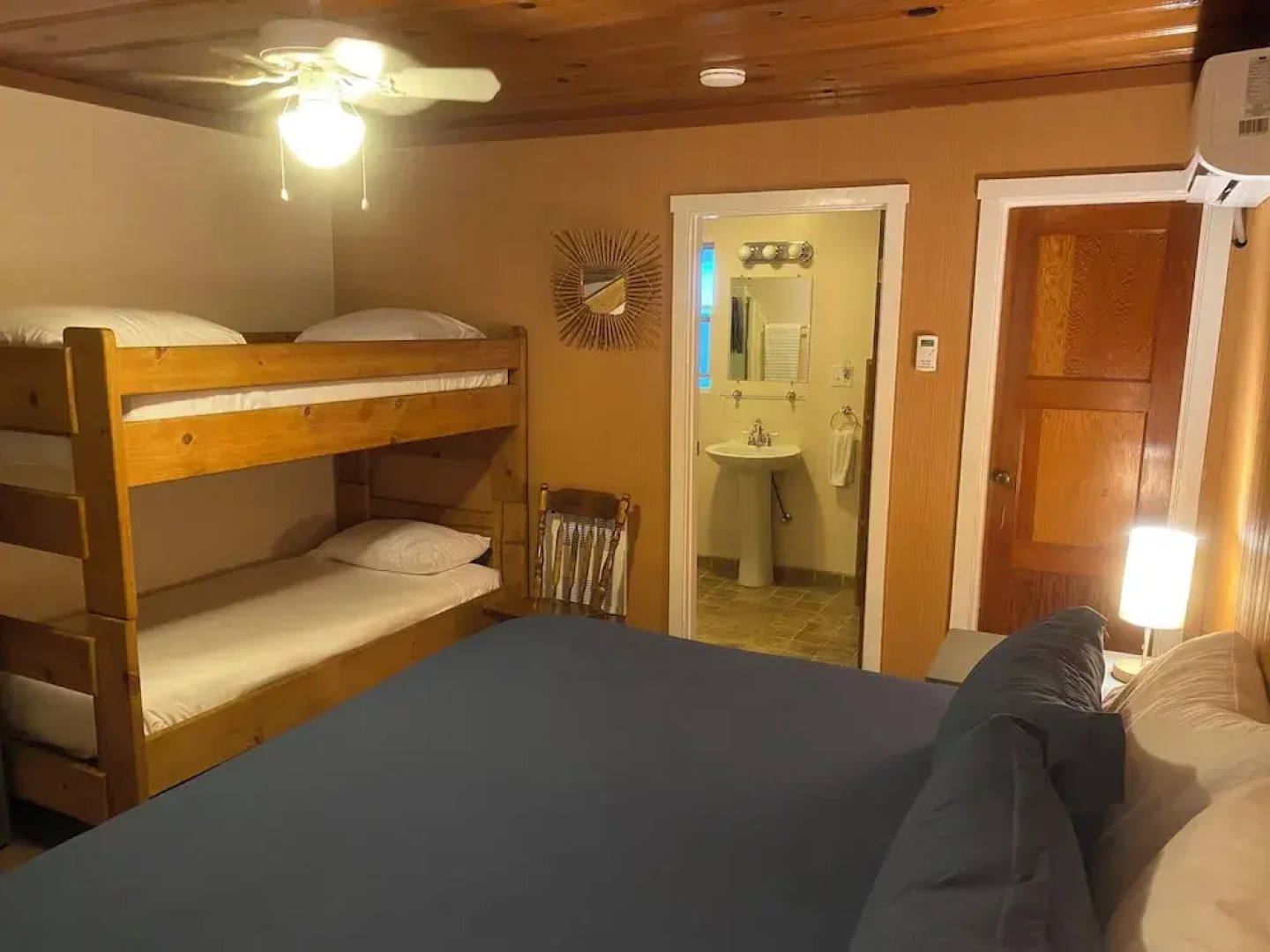 Seven Circles Lodge&Retreat