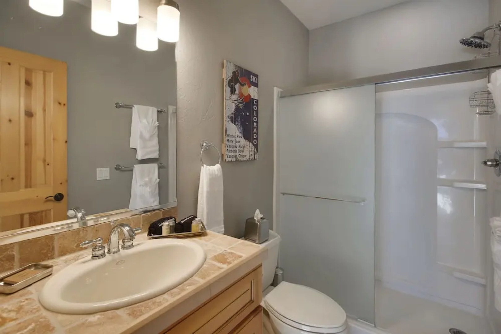 Lakota Mountain Lodge Luxury Villa #205 by Winter Park Escapes