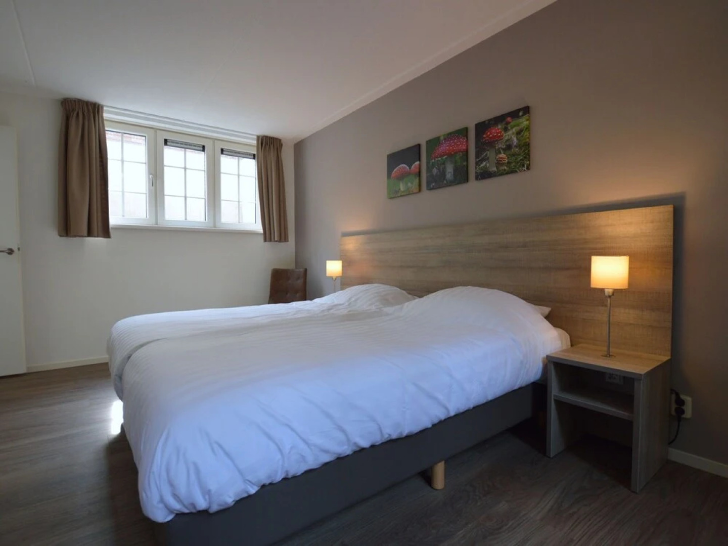 Contemporary Holiday Home on the Veluwe With Sauna and Hottub in the Garden