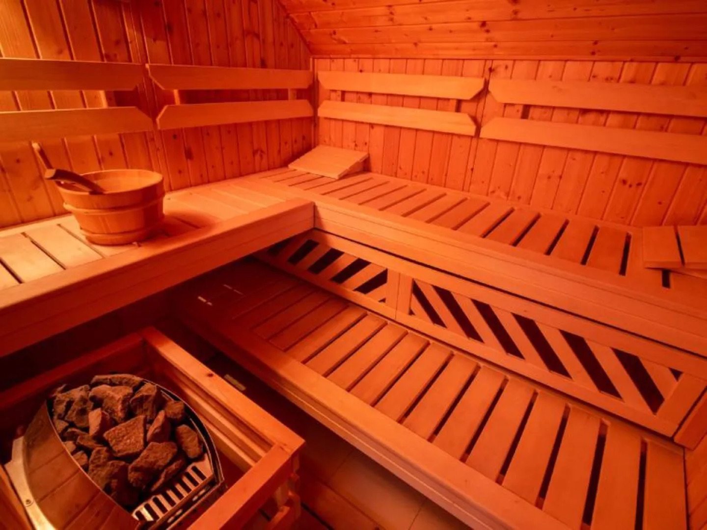 Villa von Valdi W Adys Awowo