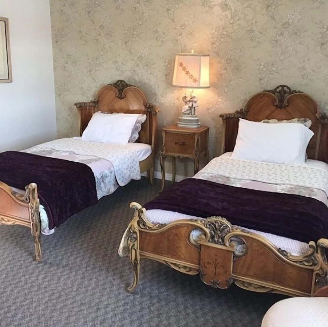 Honeycomb Bed & Breakfast