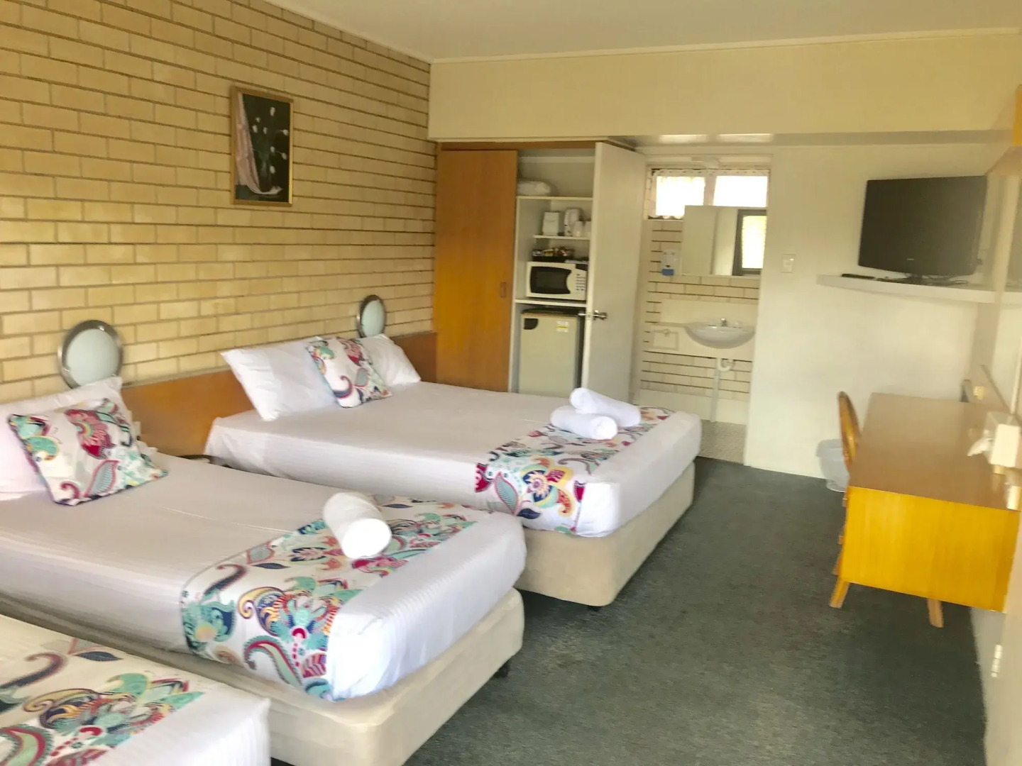 Tropical Gate Motor Inn