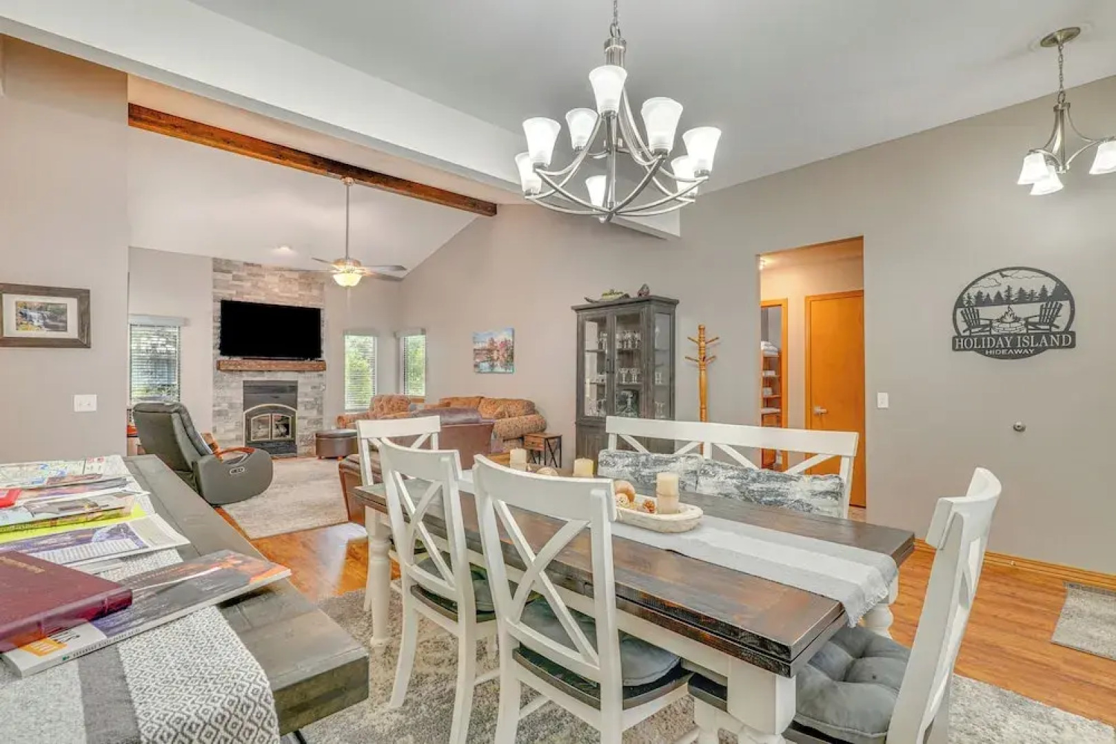 Near Dtwn Eureka Springs: Holiday Island Home!