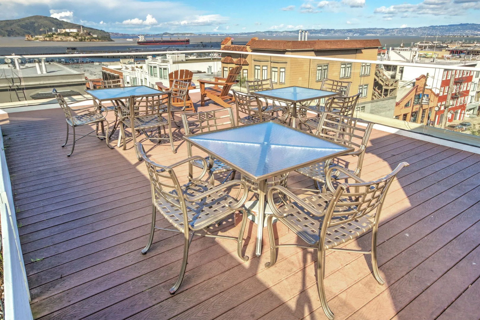 Suites At Fishermans Wharf