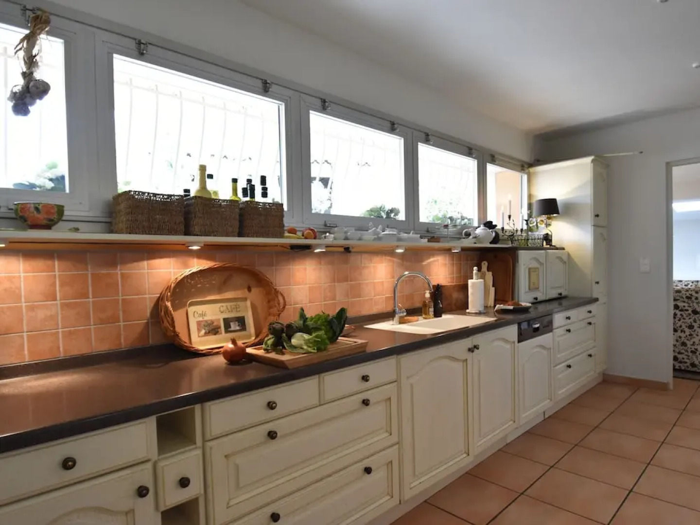 Stately Villa in La Gaude With Relaxation Area and Pool