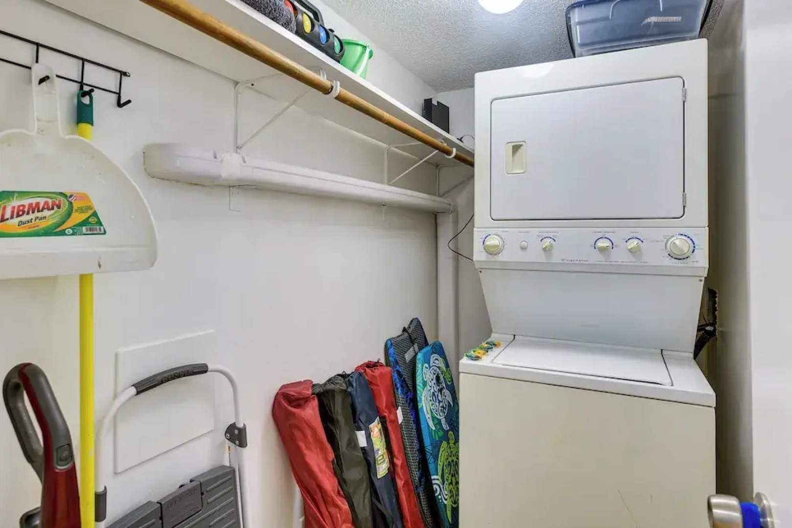 Walkable Calabash Condo w/ Pool Access!