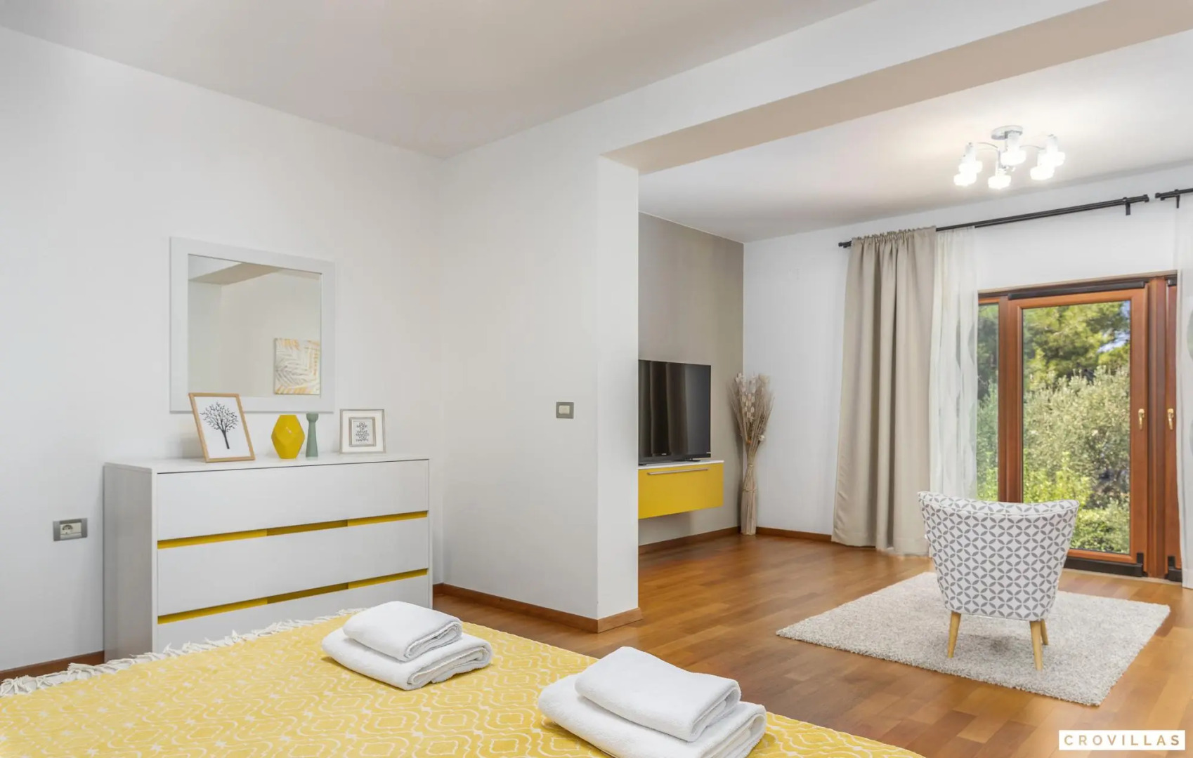 Happy in Fazana with 5 bedrooms and 1 bathrooms