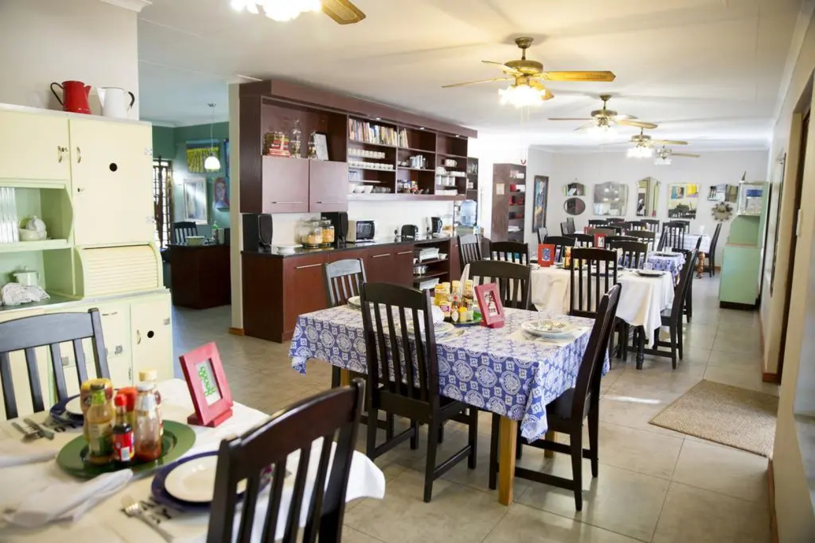 Ons Dorpshuis Guest House