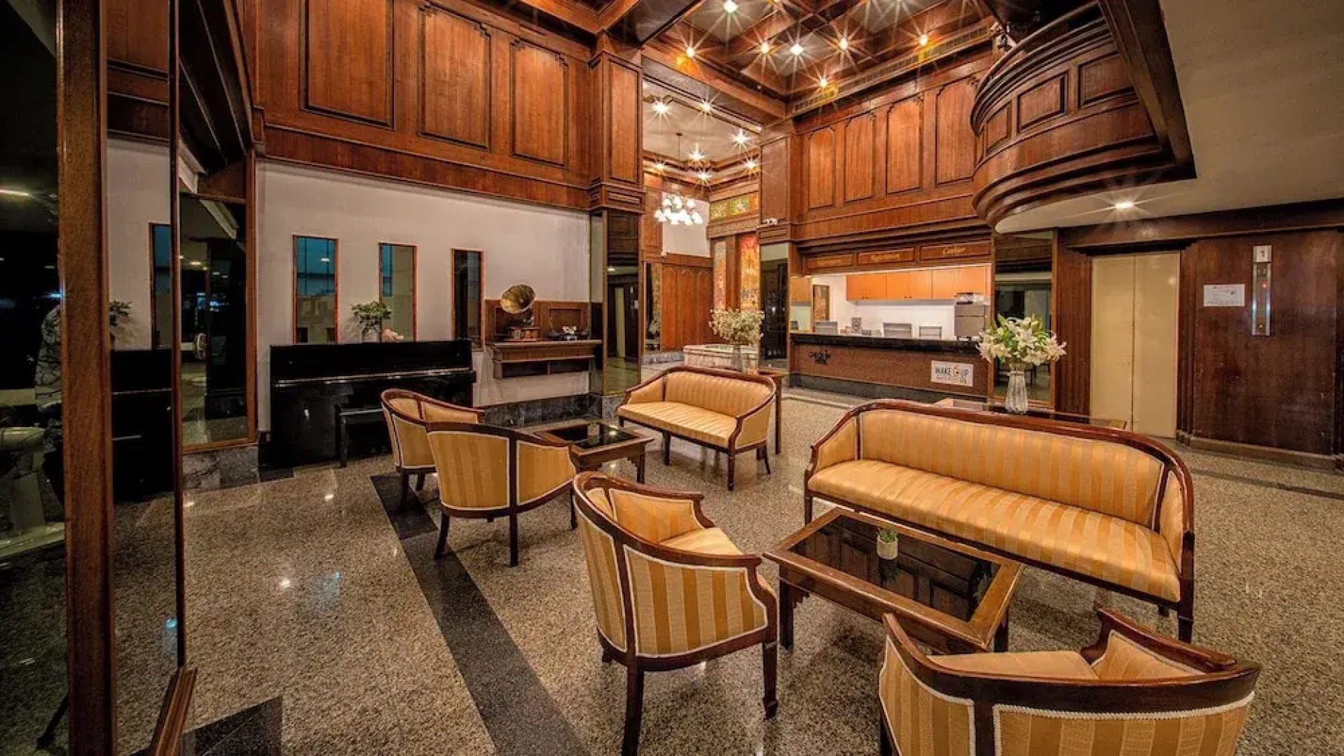 B2 Sisaket Boutique & Budget Hotel