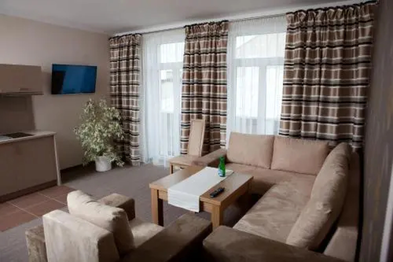 Mazurek Pokoje I Apartamenty