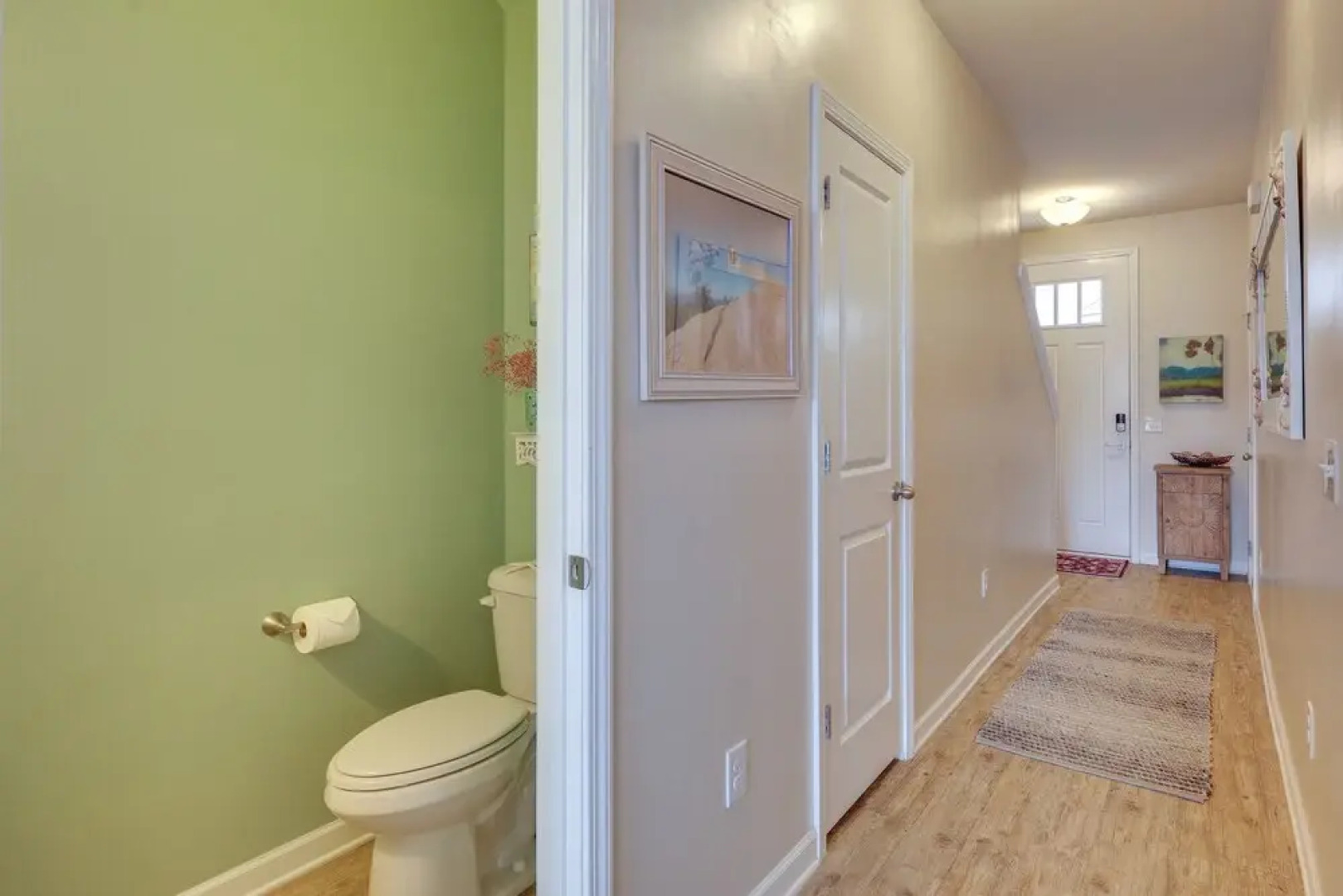 Sweet Dreamin Townhome ~ 7 Mi to Beach!