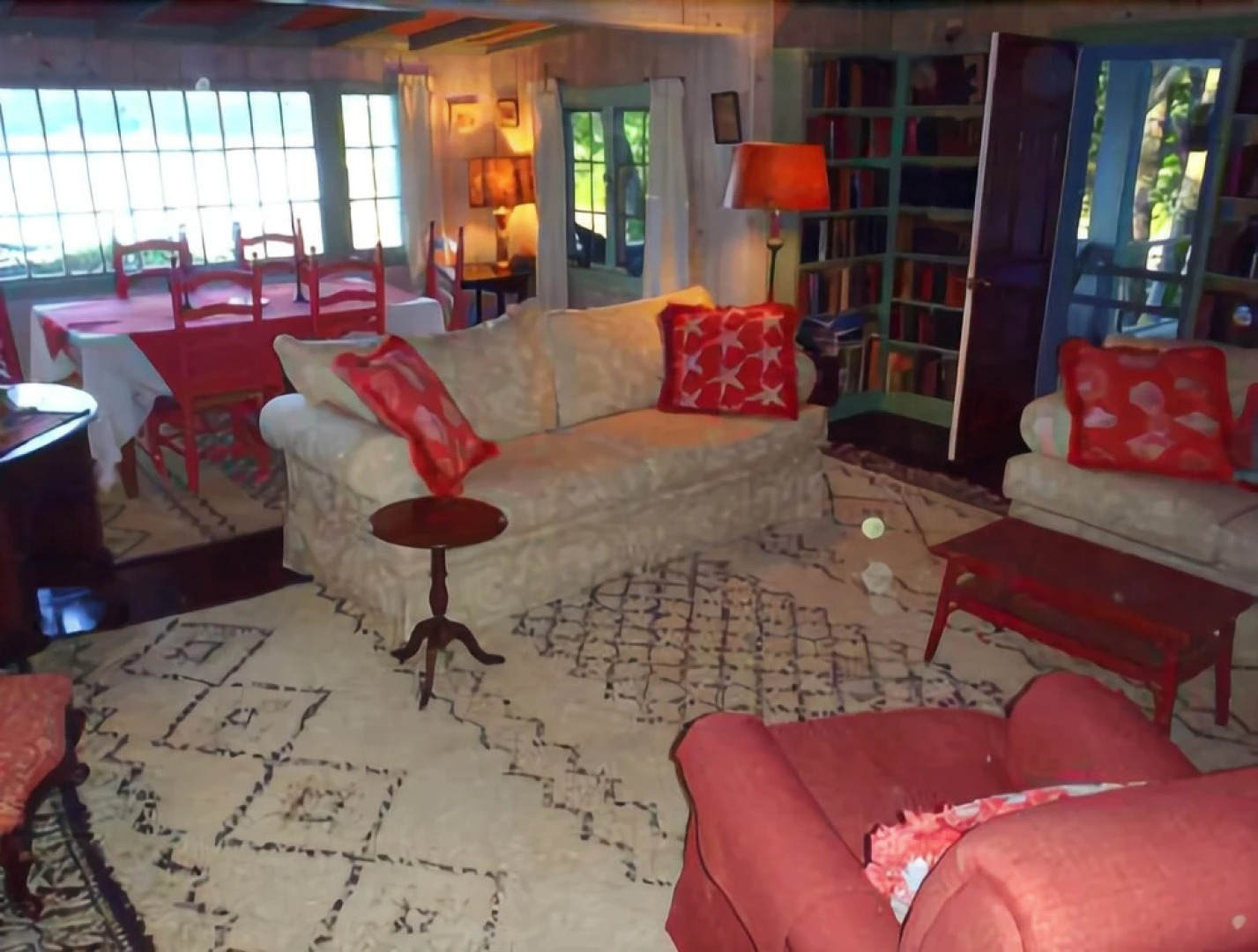 Bungalow - Three Bedroom Cottage