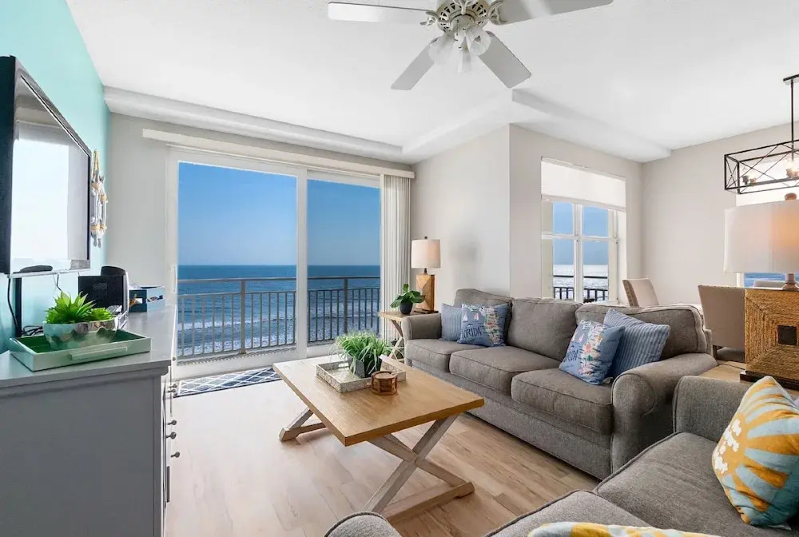 Oceanview Condo Daytona Shores 3 bed 3 Bath