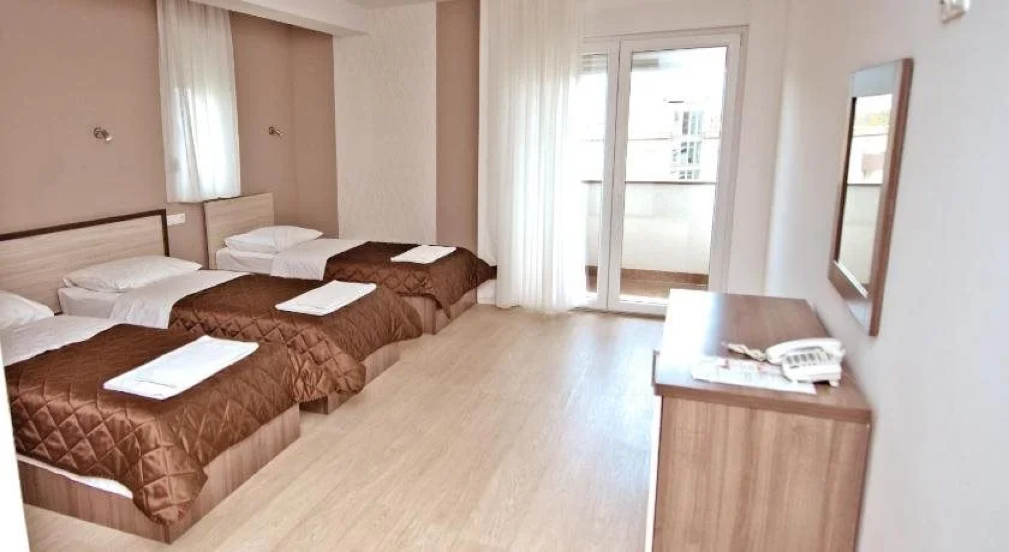 Hotel Lux