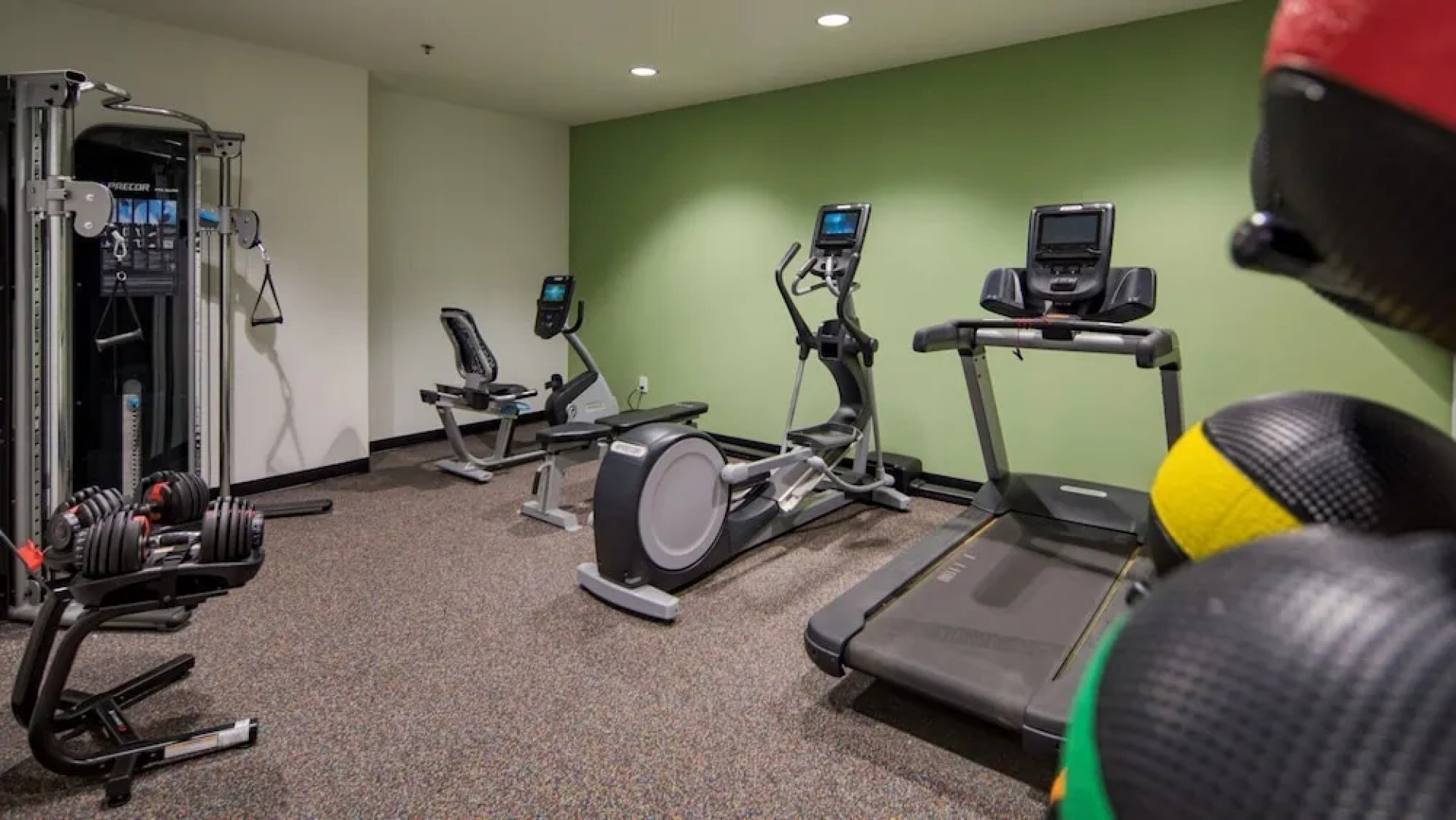 Uptown Suites Extended Stay Tampa FL – Riverview