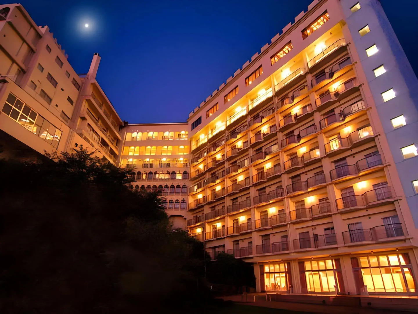 Yataro & Yataro Minamikan