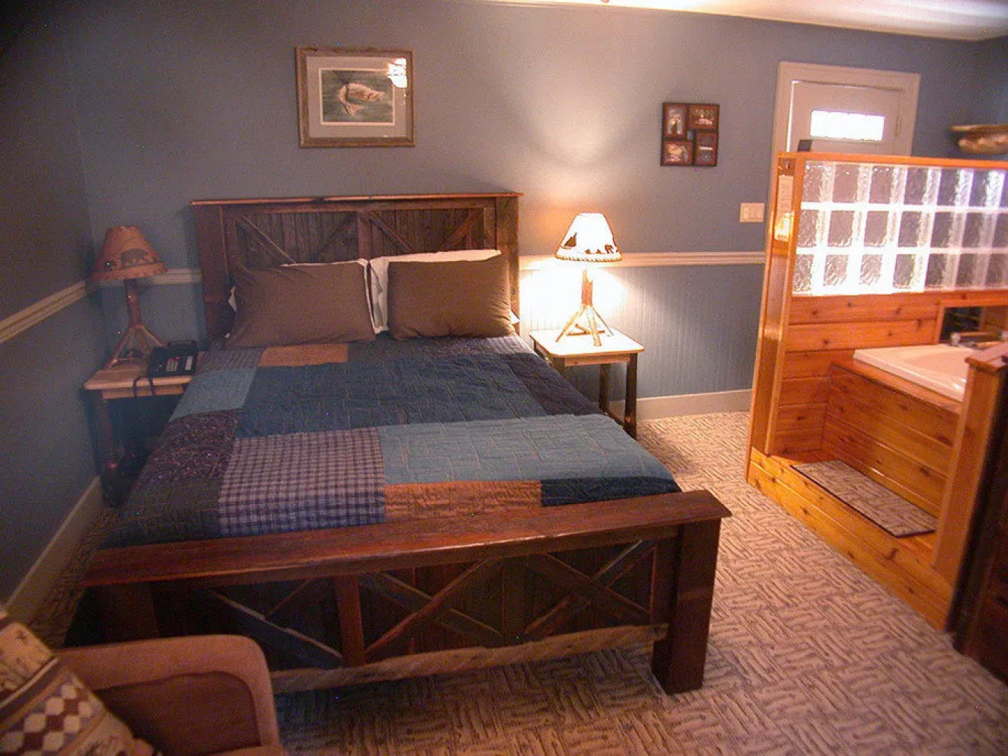 Mountaintop Lodge at Lake Naomi