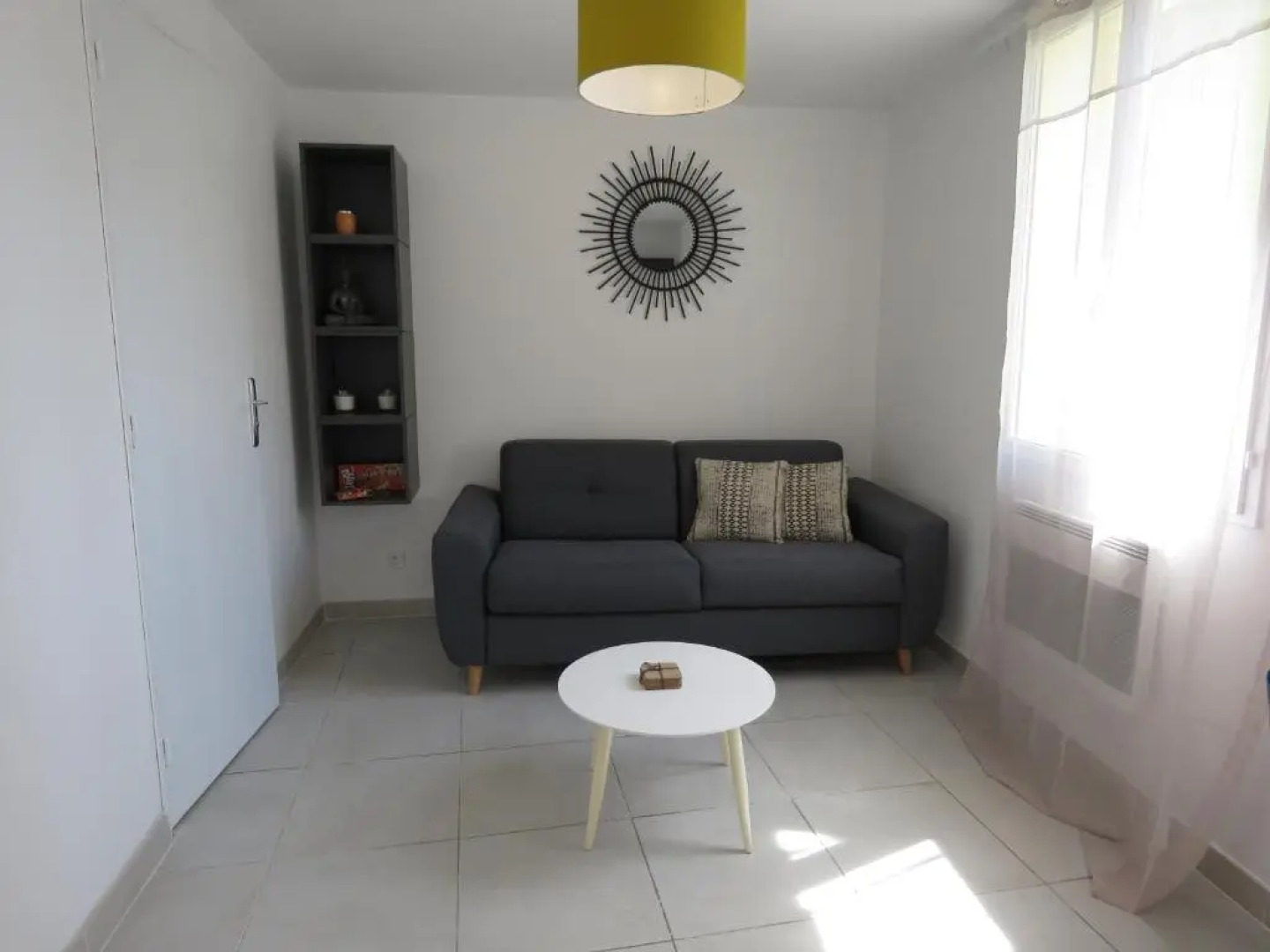 Appartement centre historique avec Terrasse au porte de la Camargue