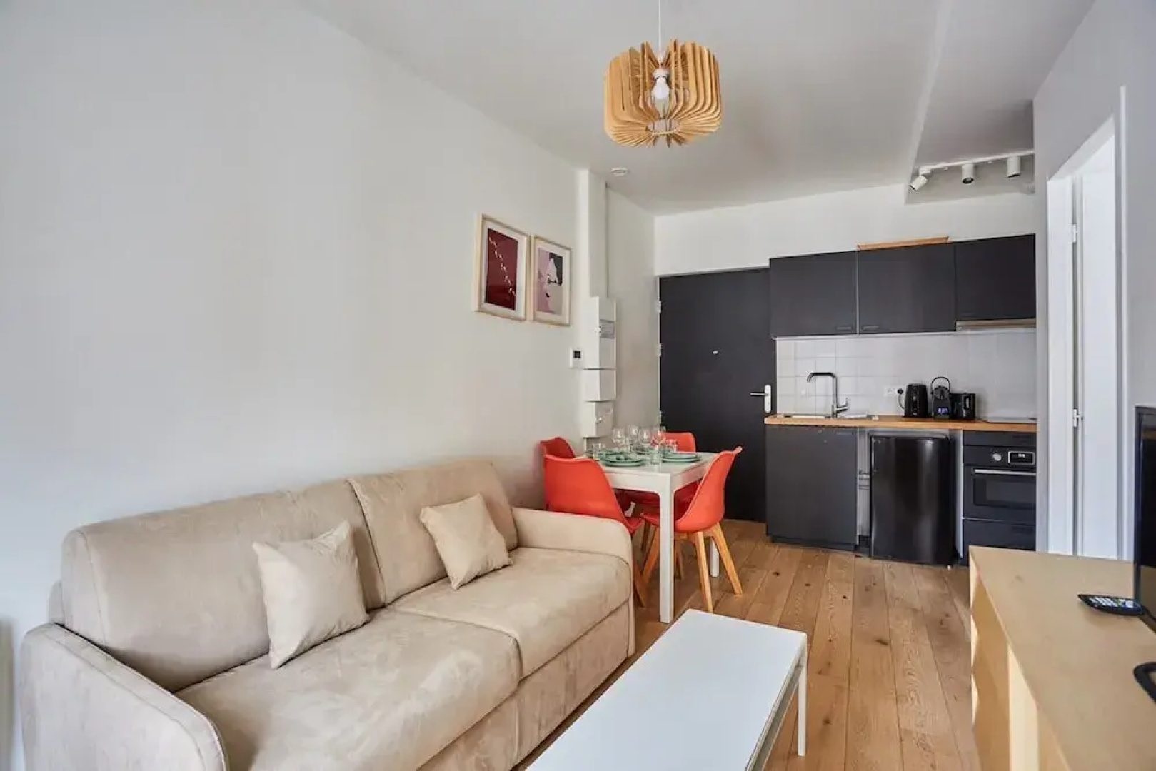 New Apartment Boulogne Facing the "passage"