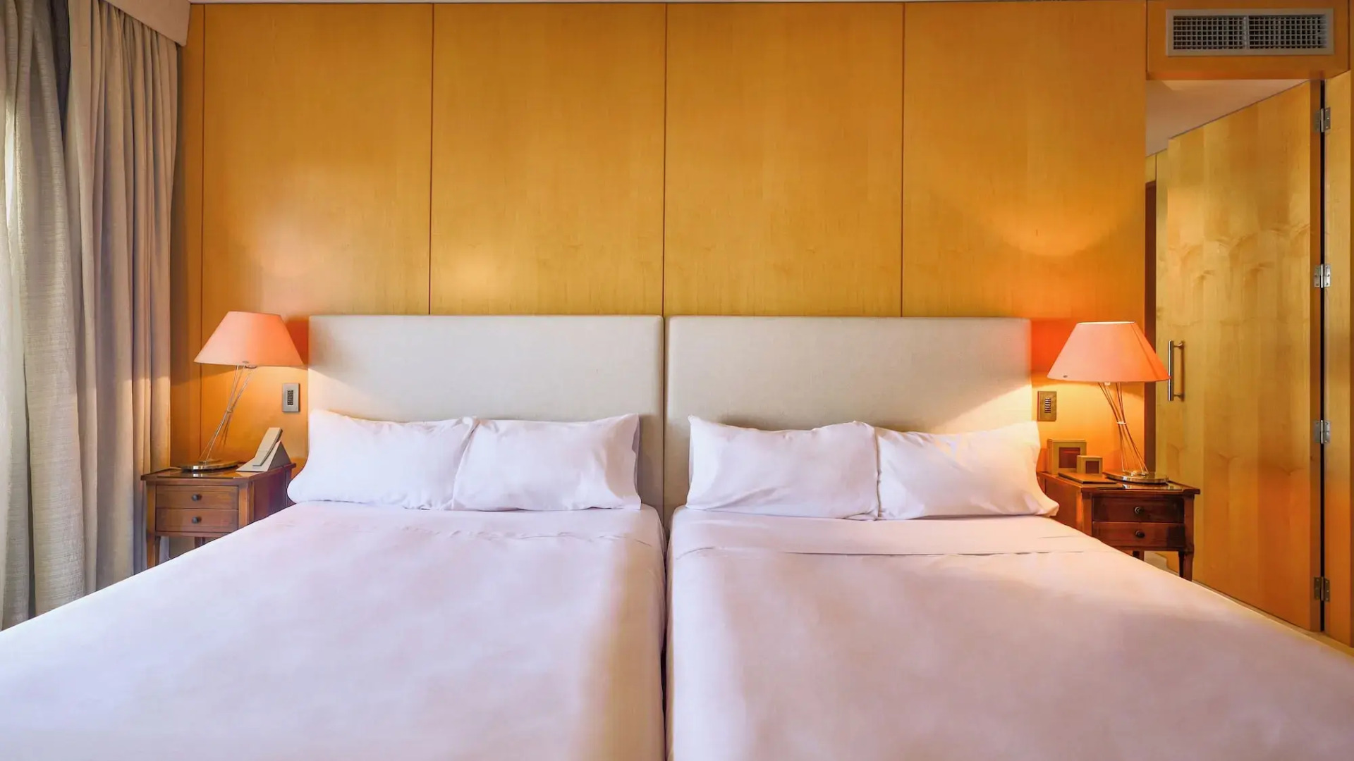 Suites del Mar Fenals